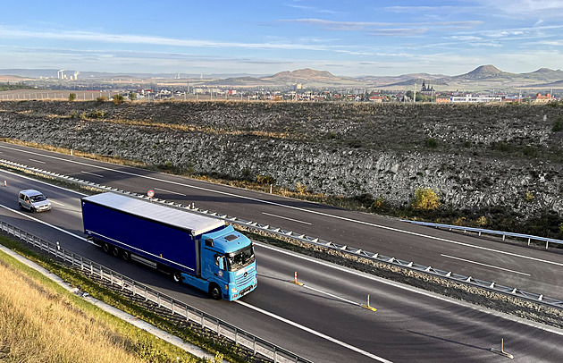 Dostavba D7 na Lounsku začne příští rok. Bude mít 12 mostů a odolá povodním