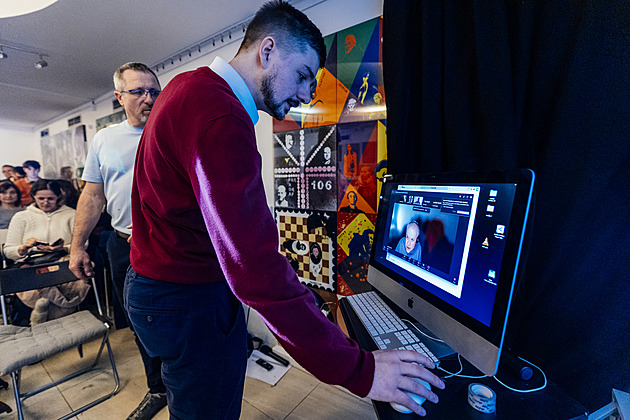 „Svolá to a pak ani nepřijede.“ Špidla se pokouší o resuscitaci sociální demokracie