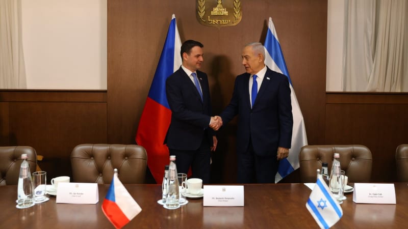 Západ morálně hnije, napsal Macinka. Komentářem o „užitečných idiotech“ měl oslnit i Netanjahua