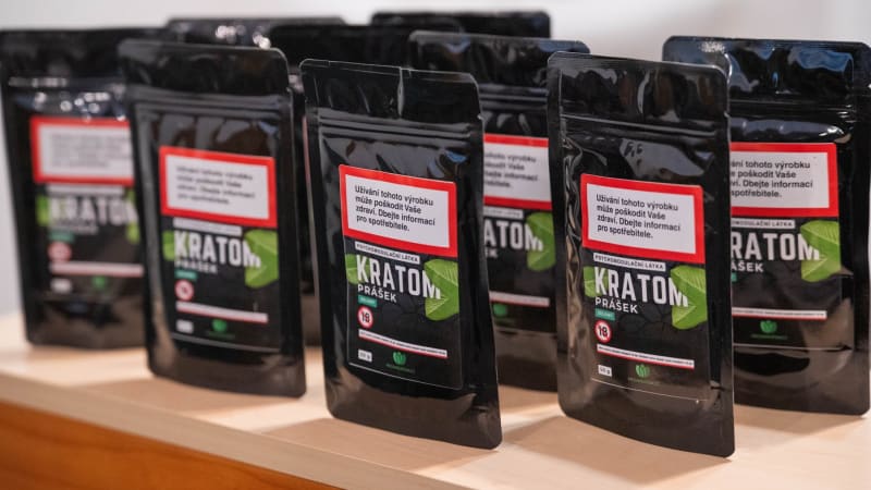 Regulovat či zakázat kratom? Policie hovoří o experimentu. Experti se děsí prohibice