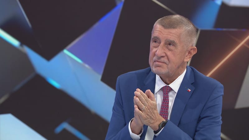 Babiš: ČNB zvyšuje inflaci a Michl sdírá lidi na hypotékách. Zmínil, co s bankovními poplatky