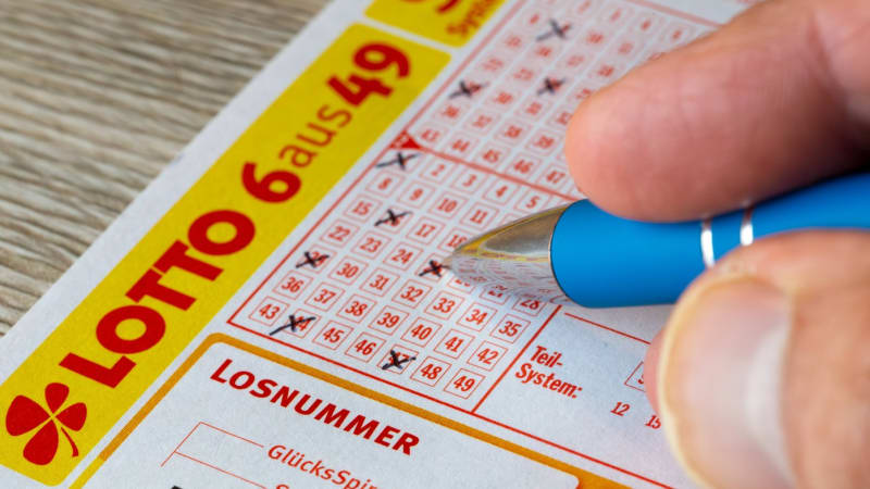 Padl pohádkový jackpot. Sázkaři v Německu prolomili loterijní prokletí