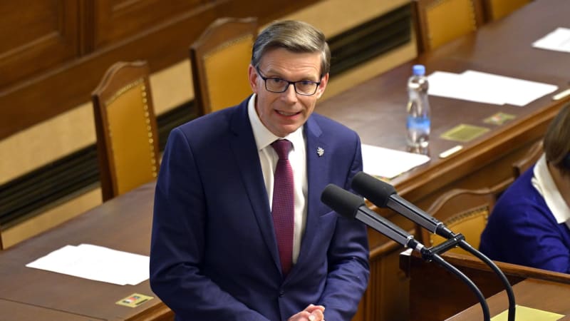 Koalice přehlasovala Pavlovo veto. Jste hrobaři rozpočtu, hřímal Kupka a slíbil stížnost